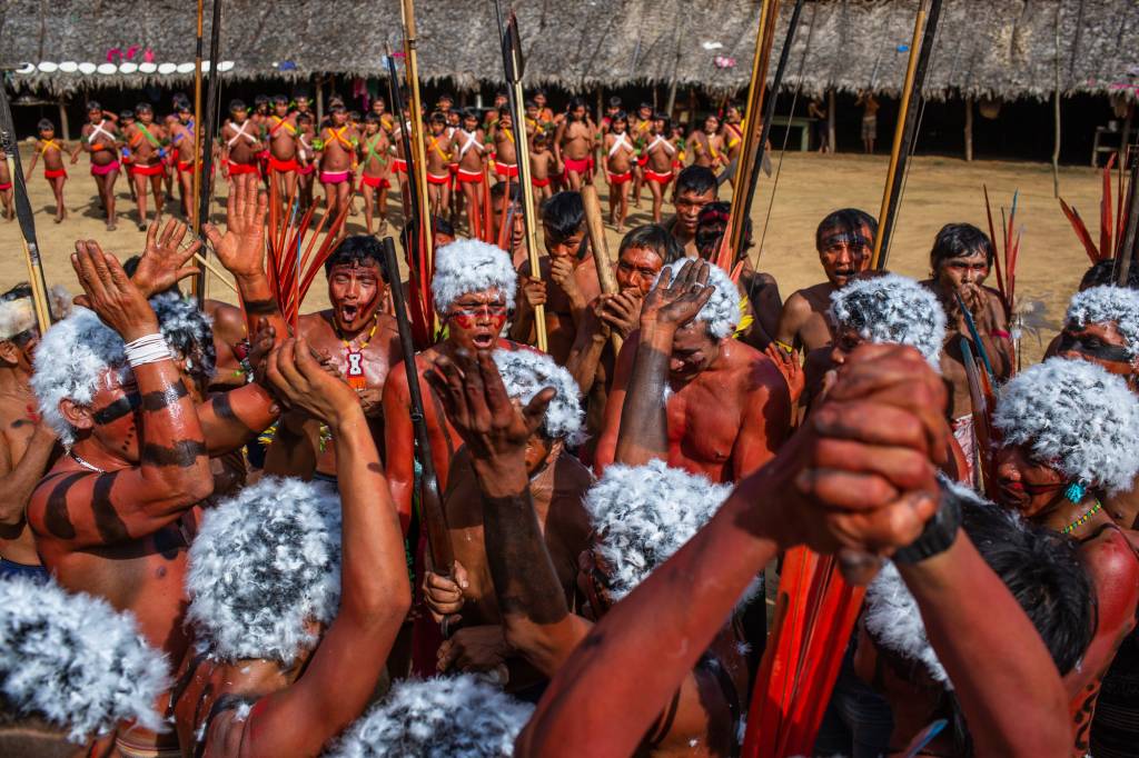 Os Yanomami no encontro de Lideranças Yanomami e Ye’kuana, onde os indígenas se manifestaram contra o garimpo em suas terras. O primeiro fórum de lideranças da TI Yanomami foi realizado entre 20 e 23 de novembro de 2019 na Comunidade Watoriki, região do Demini, Terra Indígena Yanomami
